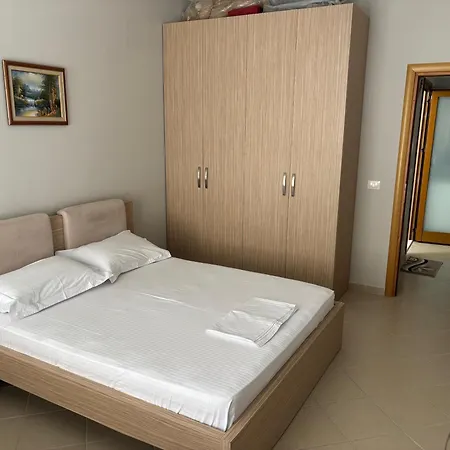 Apartamento Albania