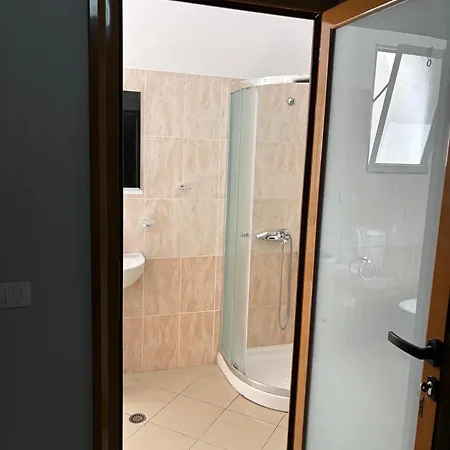 Albania Apartman *